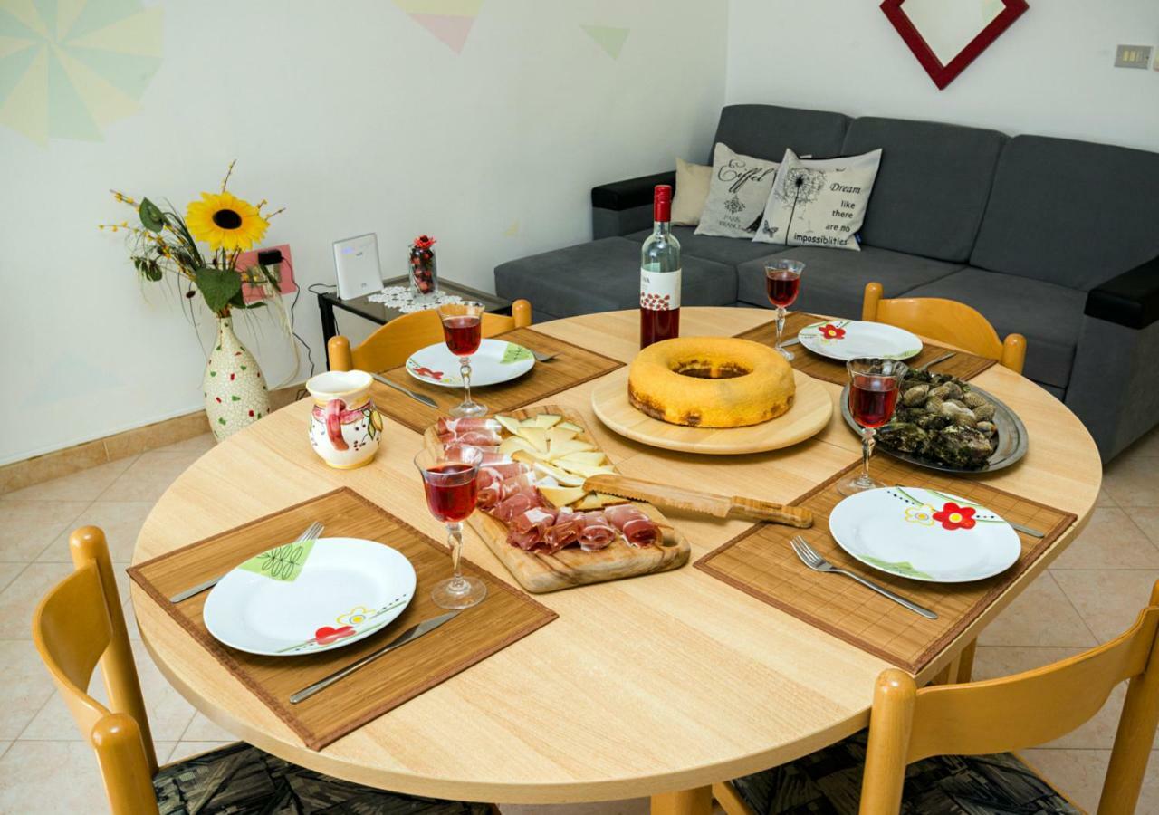 Apartment Dora Umag Luaran gambar